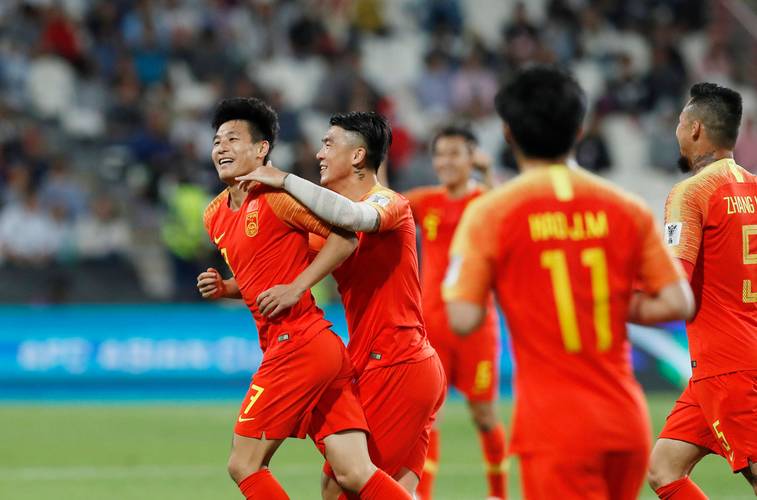 中国vs新加坡足球比赛
